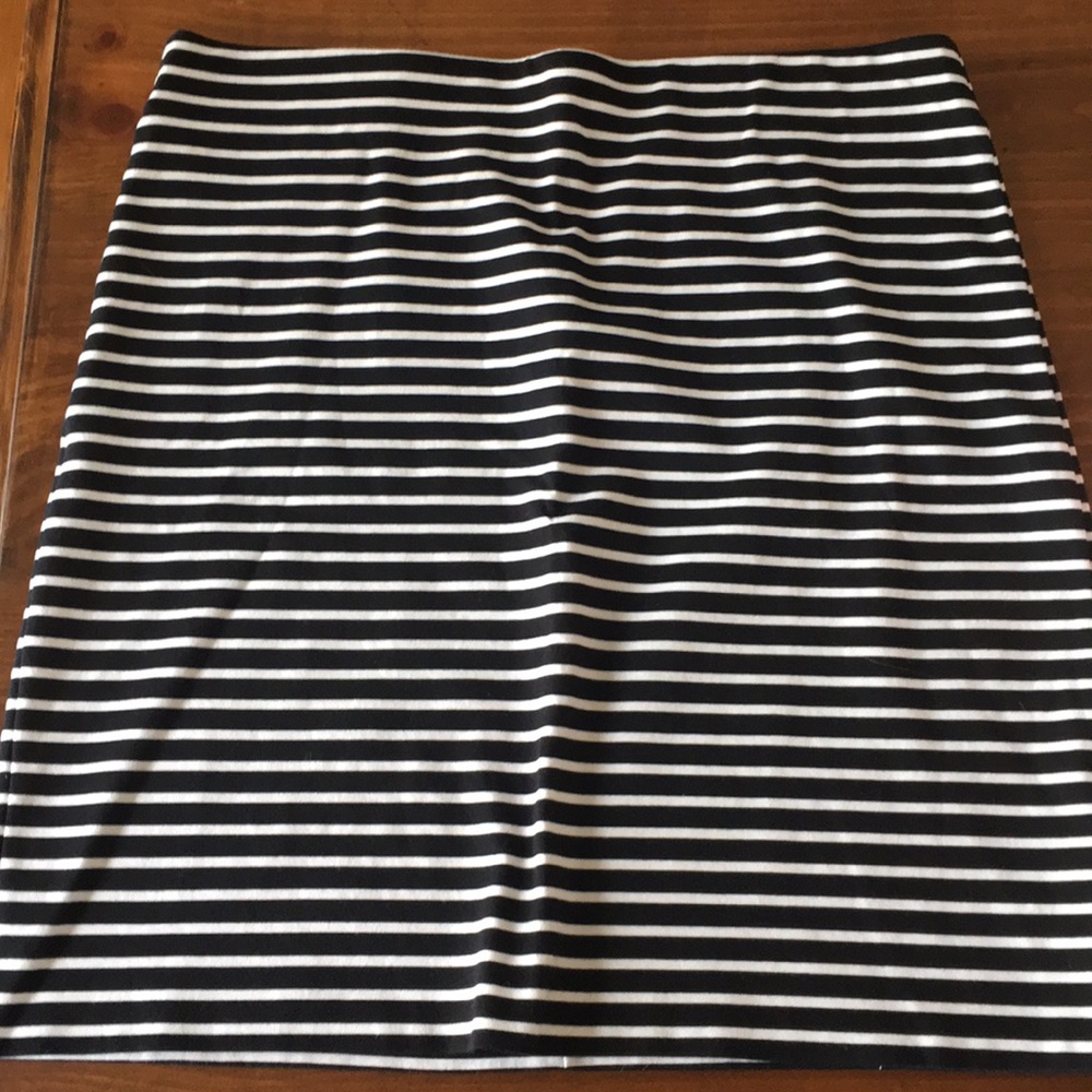 Soft elastic waist striped pencil skirt